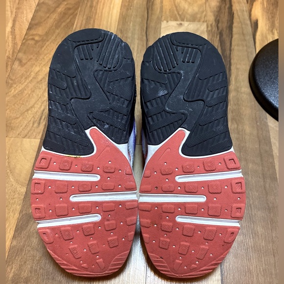 NIKE AIRMAX- 12C (9/19-11/19) - Picture 9 of 10